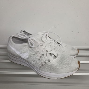 Scarpe Nike Flyknit bianche EU 42