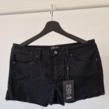 Hot Pants