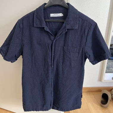 Chemise bleu marine à manches courtes Dedicated