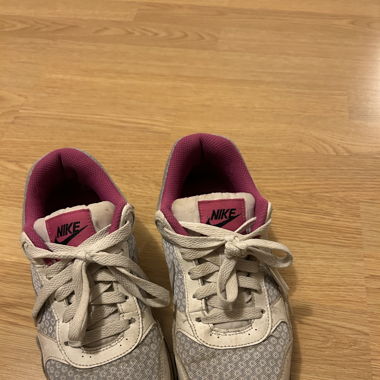 Baskets NIKE
