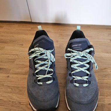 Chaussures imperméables de randonnée montagne 