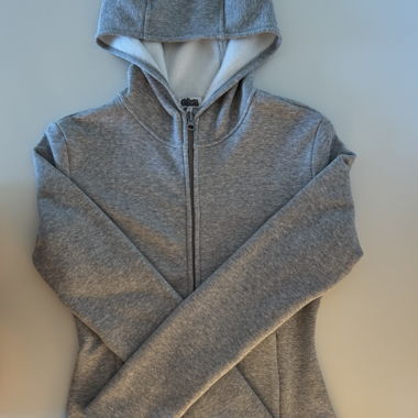 Felpa con cappuccio grigia con zip