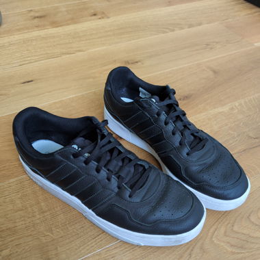 Adidas Courtic