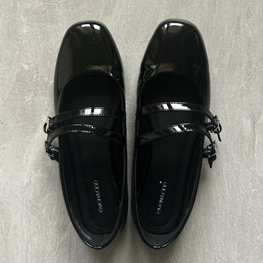 Ballerines vernies noires à doubles brides