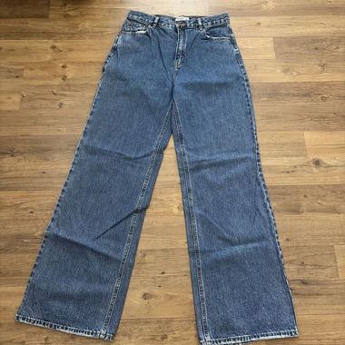 Weite Jeanshose