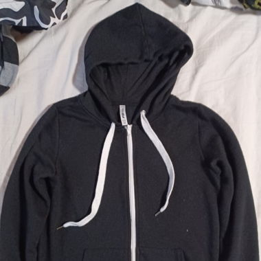 Kapuzenpullover