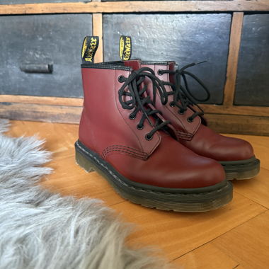 Dr.-Martens-Boots Bordeaux
