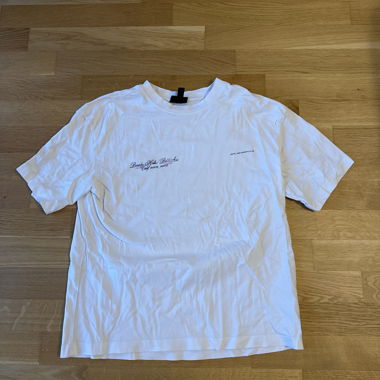 T-shirt grafica bianca
