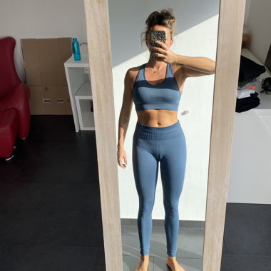 Ensemble fitness (leggings et brassière)