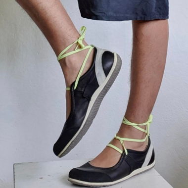 Ballerine / scarpe basse Geox con lacci al neon