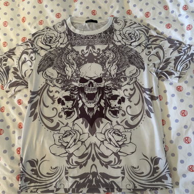 Chemise avec motif crâne