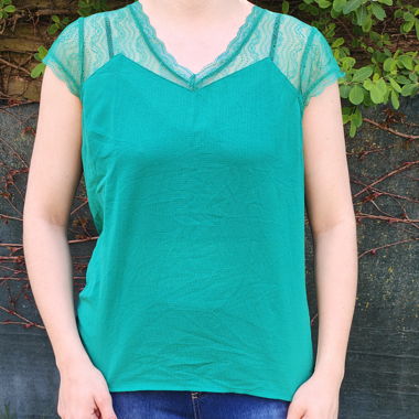 Top verde in pizzo Naf Naf