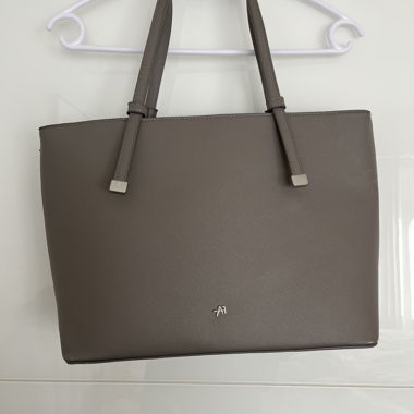 Handtasche