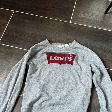 Pull levis 