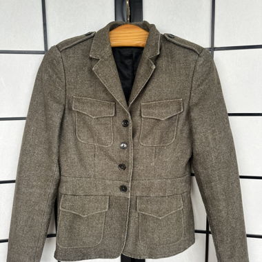 Veste Strenesse