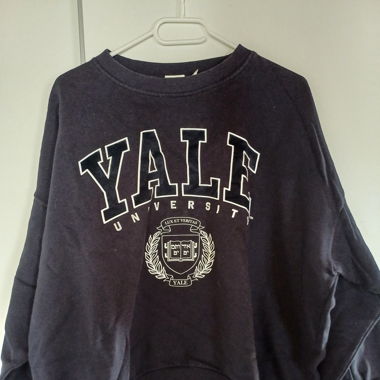 Yale Sweatshirt