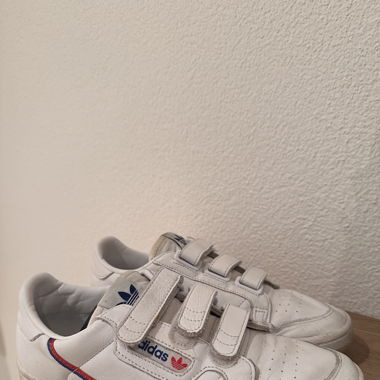 Adidas Sneakers