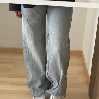 Zara jeans ( loose fit )