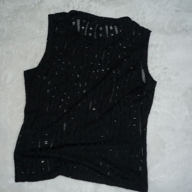 Schwarzes Top