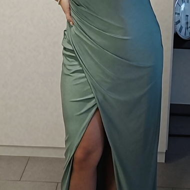 Abito lungo verde menta con spacco
