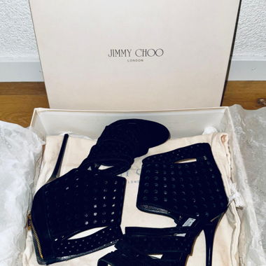 Sandali con tacco a spillo Jimmy Choo in camoscio nero