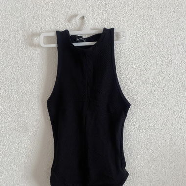 Body in schwarz 