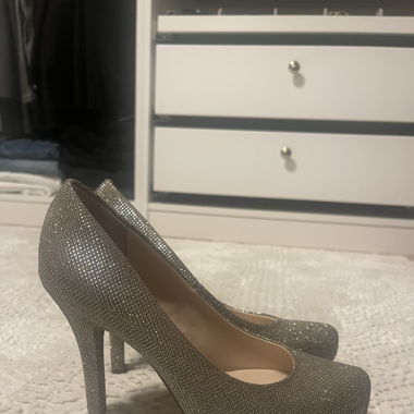 goldene Highheels Graceland 37