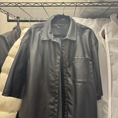 Surchemise noire effet cuir – Zara – Taille L