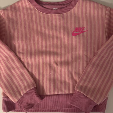 Nike kids pullover