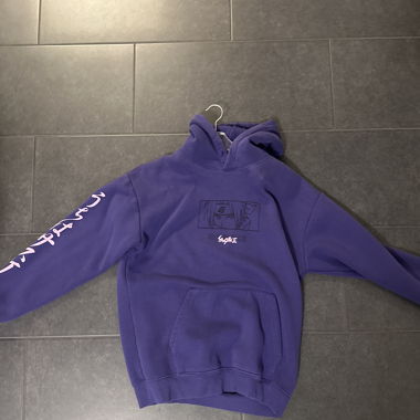 PULL&BEAR Naruto Collection Sasuke
