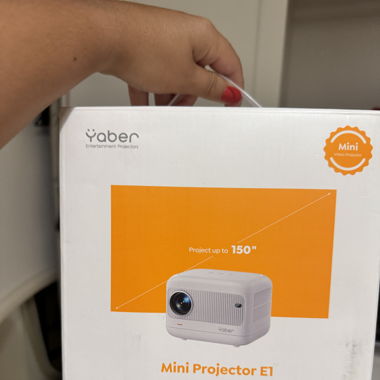 Mini Home Cinema Projector Yaber E1