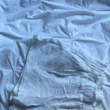 Kurze Sommerhose weiss