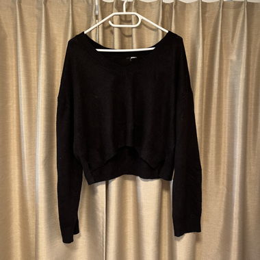 Thin Black Sweater