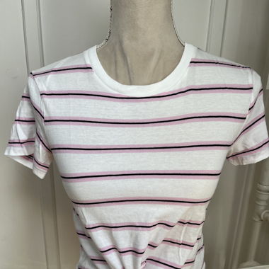 T-shirt rayé, rose, noir et blanc