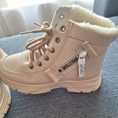 Chaussure d'hiver neuf 