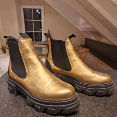 Ganni leather shoes