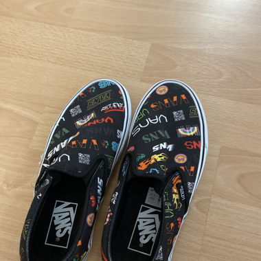 Vans 
