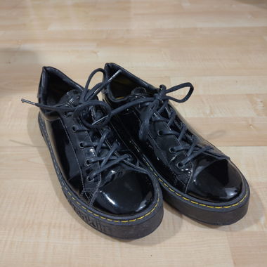 Chaussures Dr. Franklin laquées 
