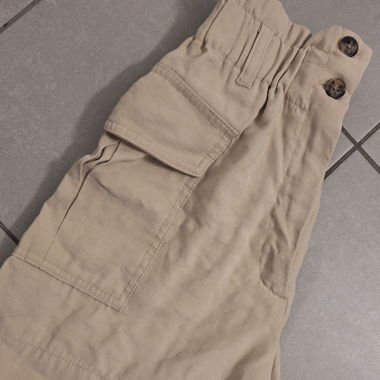 Short beige taille haute