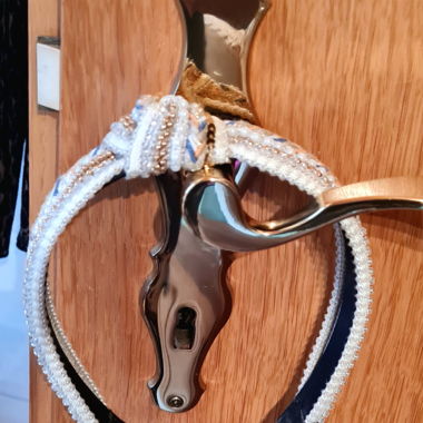 Verziertes Schmuck-Haarband