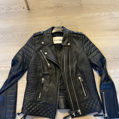 Giacca in pelle imbottita
