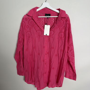 Blouse rose à jours