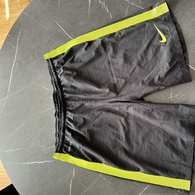 Kurze Hose, Sporthose / (Nike)