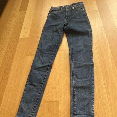 Levis Jeans