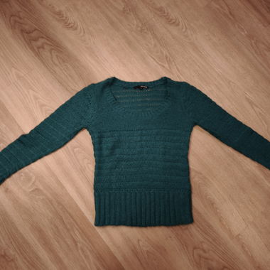 Cute knit sweater