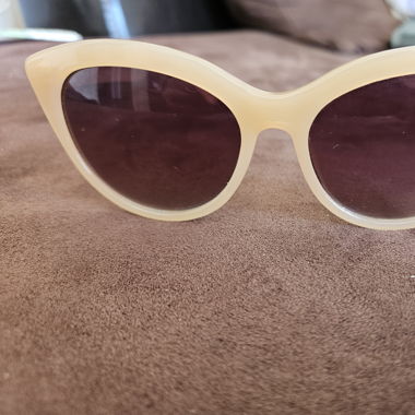 Sonnenbrille