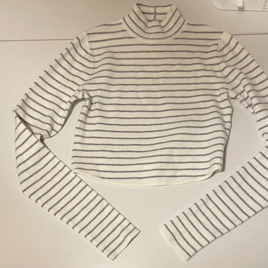 Cropped Bershka Kragenpulli mit Streifen