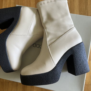 Platform ankle boots