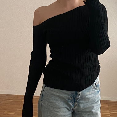 black one shoulder top