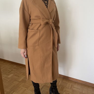Notched Collar Split Hem Belted Coat